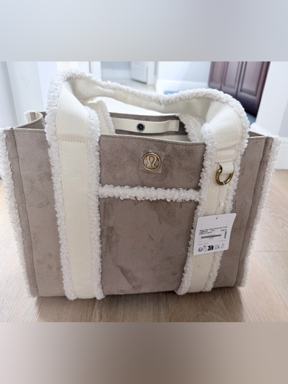 Lululemon athletica Shearling-Trim Boxy Tote Bag in Taupe and Cream